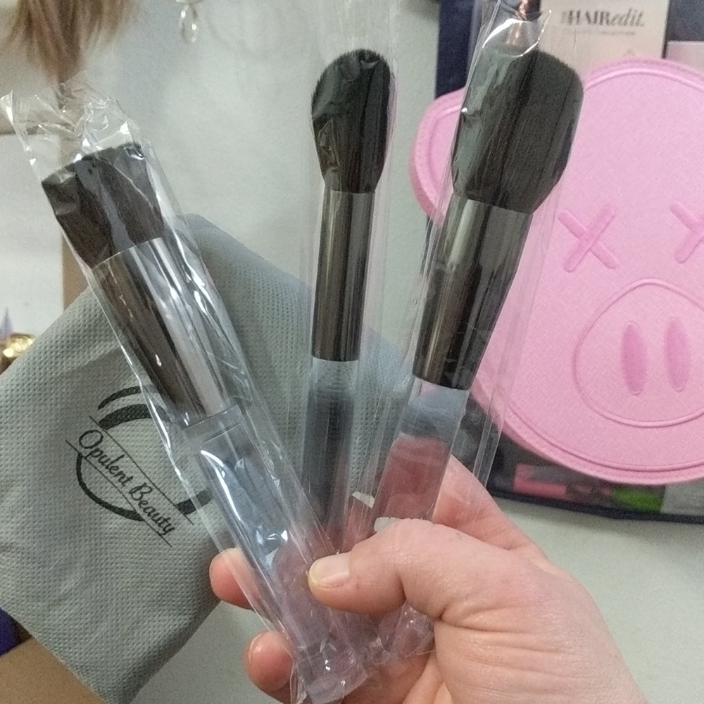 Face brushes